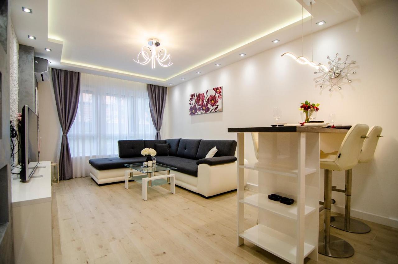 Apartman Mdb Lux Суботиця Екстер'єр фото