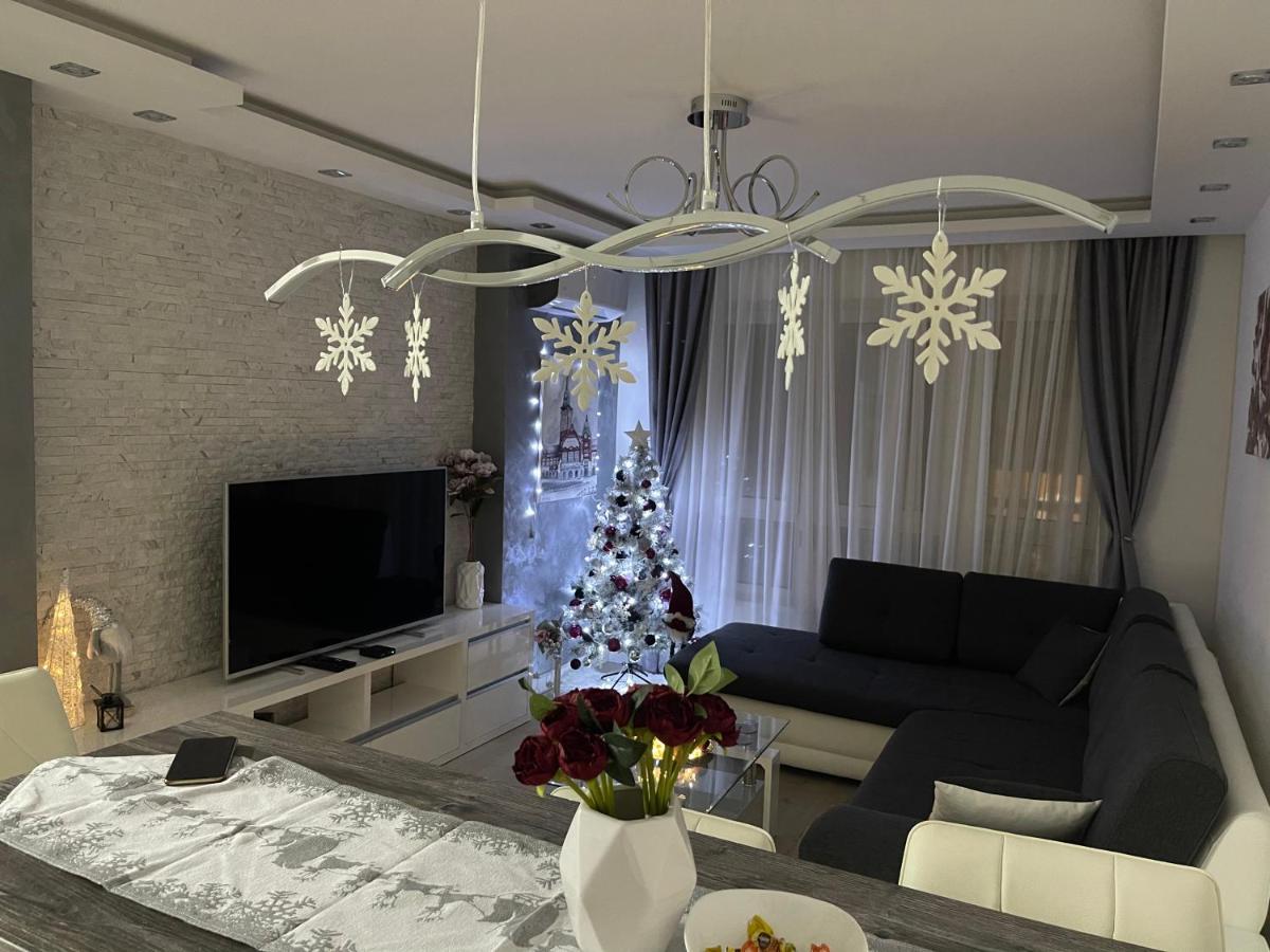 Apartman Mdb Lux Суботиця Екстер'єр фото